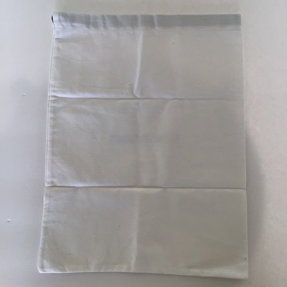 ELIZABETH AND JAMES DUSTBAG - Picture 4 of 5